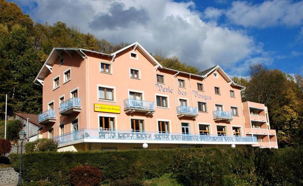 Hotel Restaurant Perle Des Vosges Muhlbach-sur-Munster Buitenkant foto