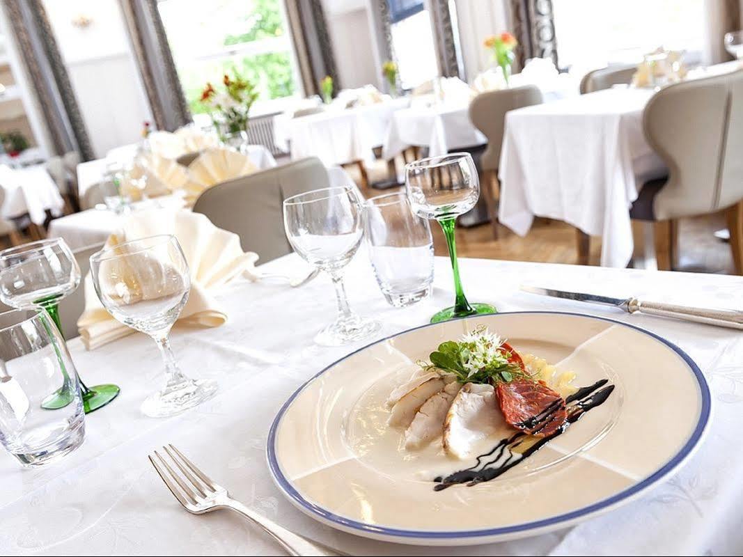 Hotel Restaurant Perle Des Vosges Muhlbach-sur-Munster Buitenkant foto