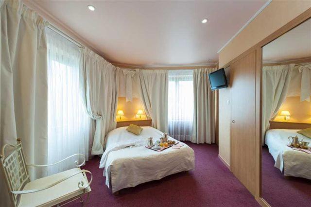 Hotel Restaurant Perle Des Vosges Muhlbach-sur-Munster Buitenkant foto